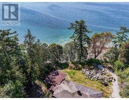 847 Towner Park Rd Deep Cove, North Saanich, Ca
