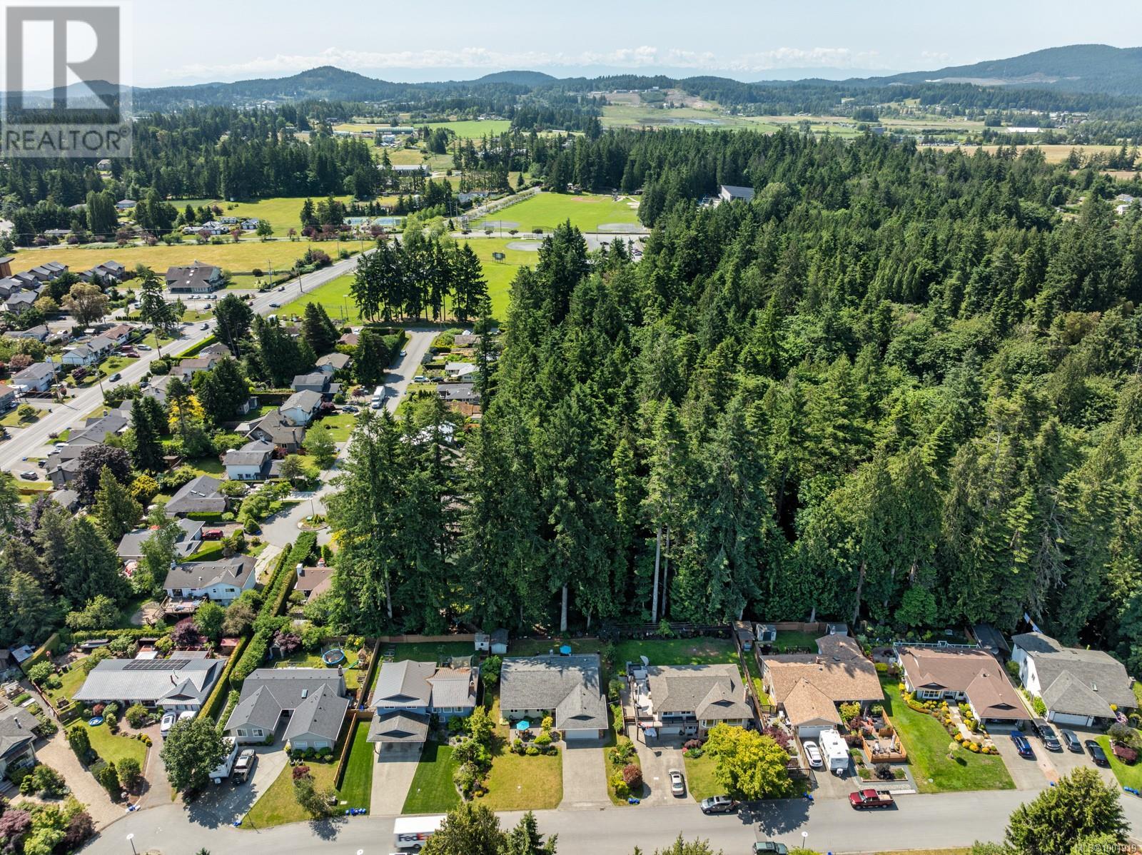 1837 Pastel Cres, Central Saanich, British Columbia  V8M 1N6 - Photo 4 - 1001919