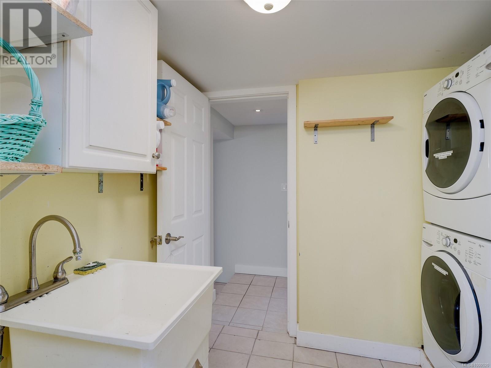 181 Homer Rd, Saanich, British Columbia  V8Z 1V7 - Photo 20 - 1000520