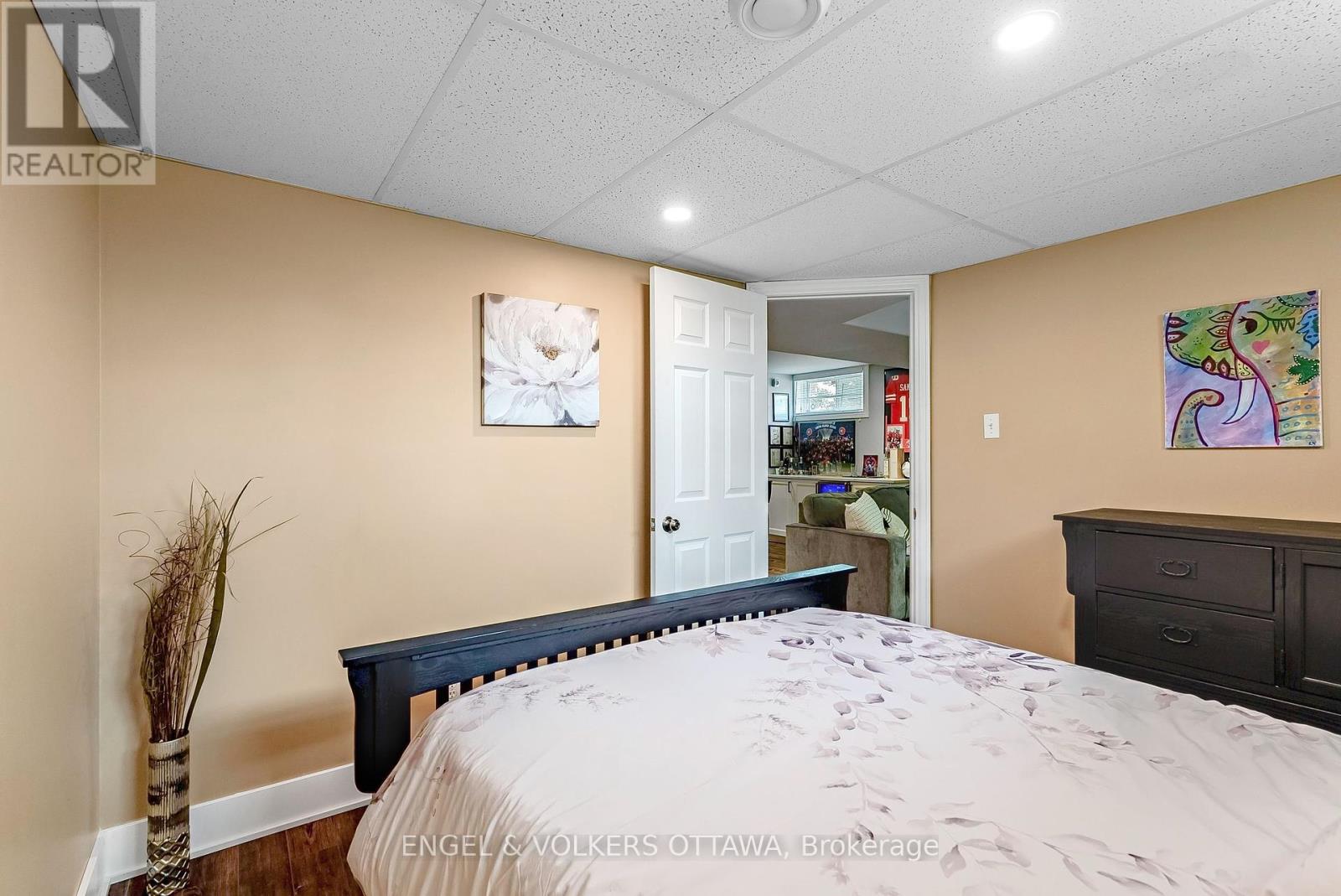 6978 Aldergrove Way, Ottawa, Ontario  K4P 1A3 - Photo 33 - X12197328