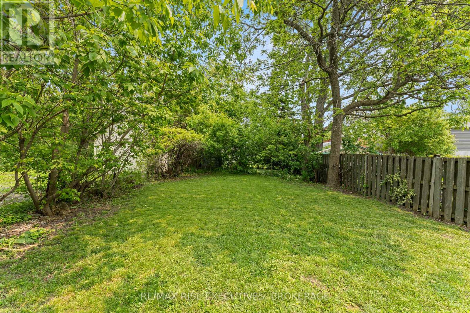 135 Nelson Street, Kingston, Ontario  K7L 3W9 - Photo 24 - X12197979