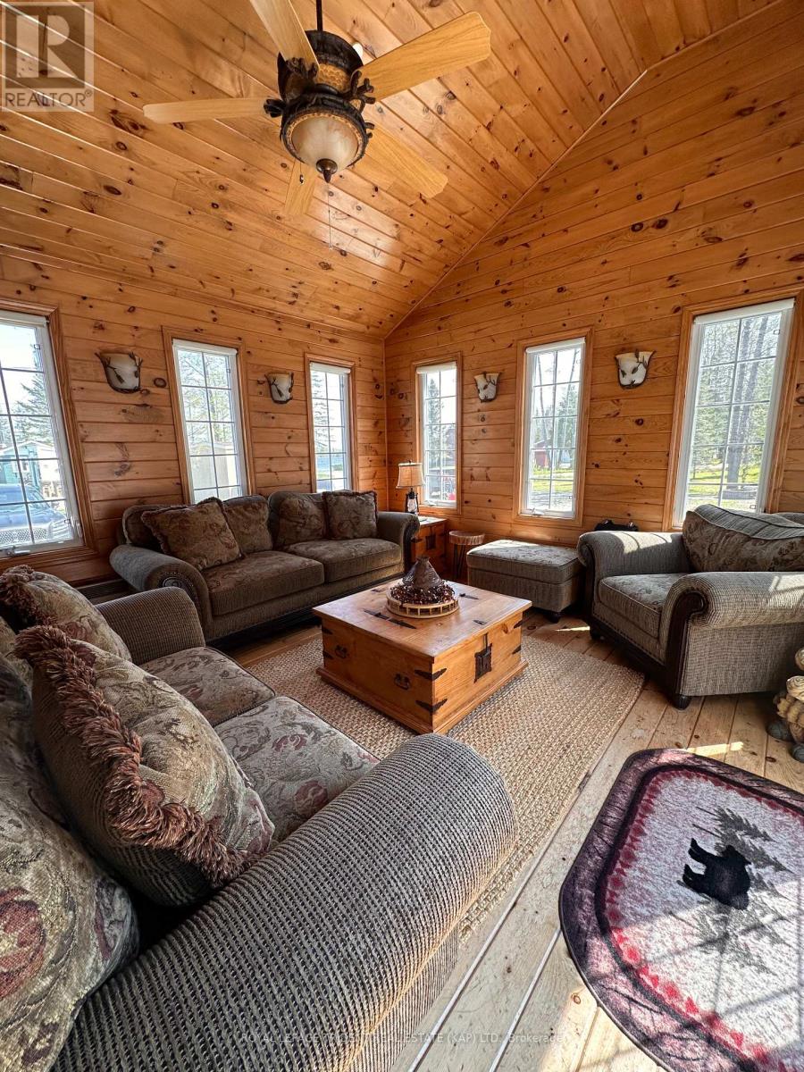 1186 Fantham Road, Fauquier-Strickland, Ontario  P0L 1G0 - Photo 5 - T12196391