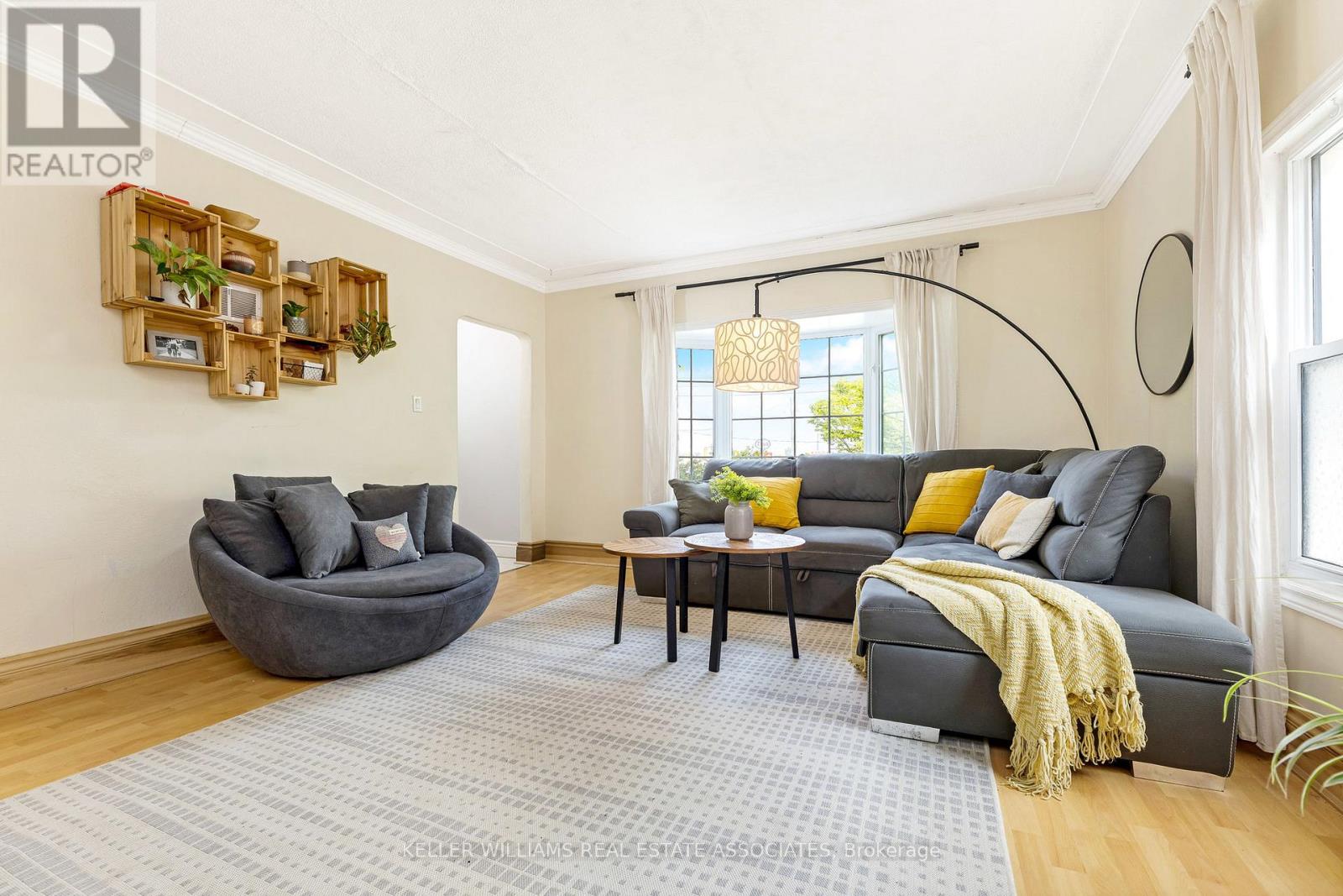 Property at 7 INDIANA STREET image 3