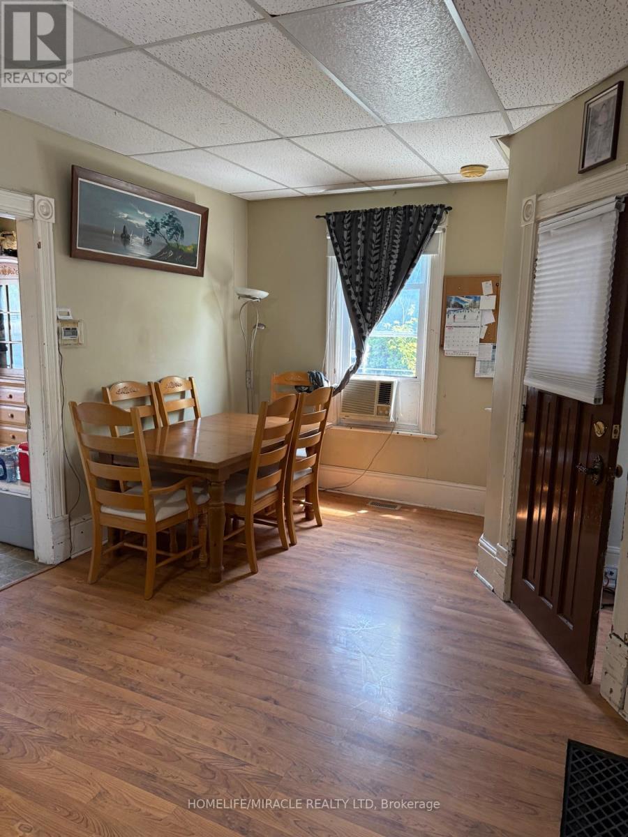 108 Lindsay Street S, Kawartha Lakes, Ontario  K9V 2M6 - Photo 7 - X12197701
