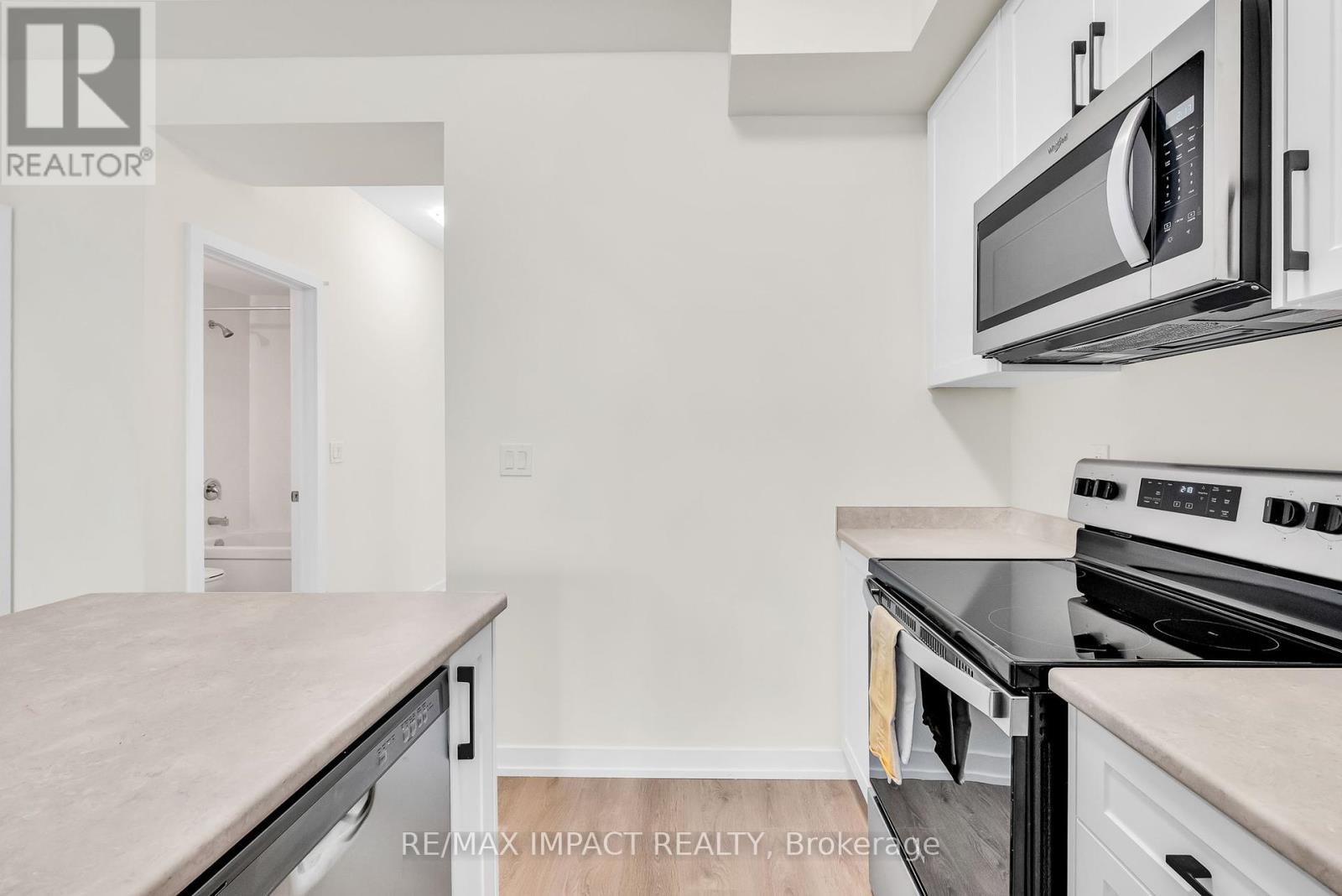 902 - 160 Densmore Road, Cobourg, Ontario  K9A 0X8 - Photo 15 - X12197736