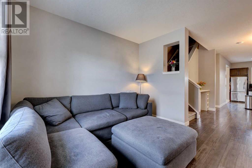 Property at 916 Nolan Hill Boulevard NW image 4