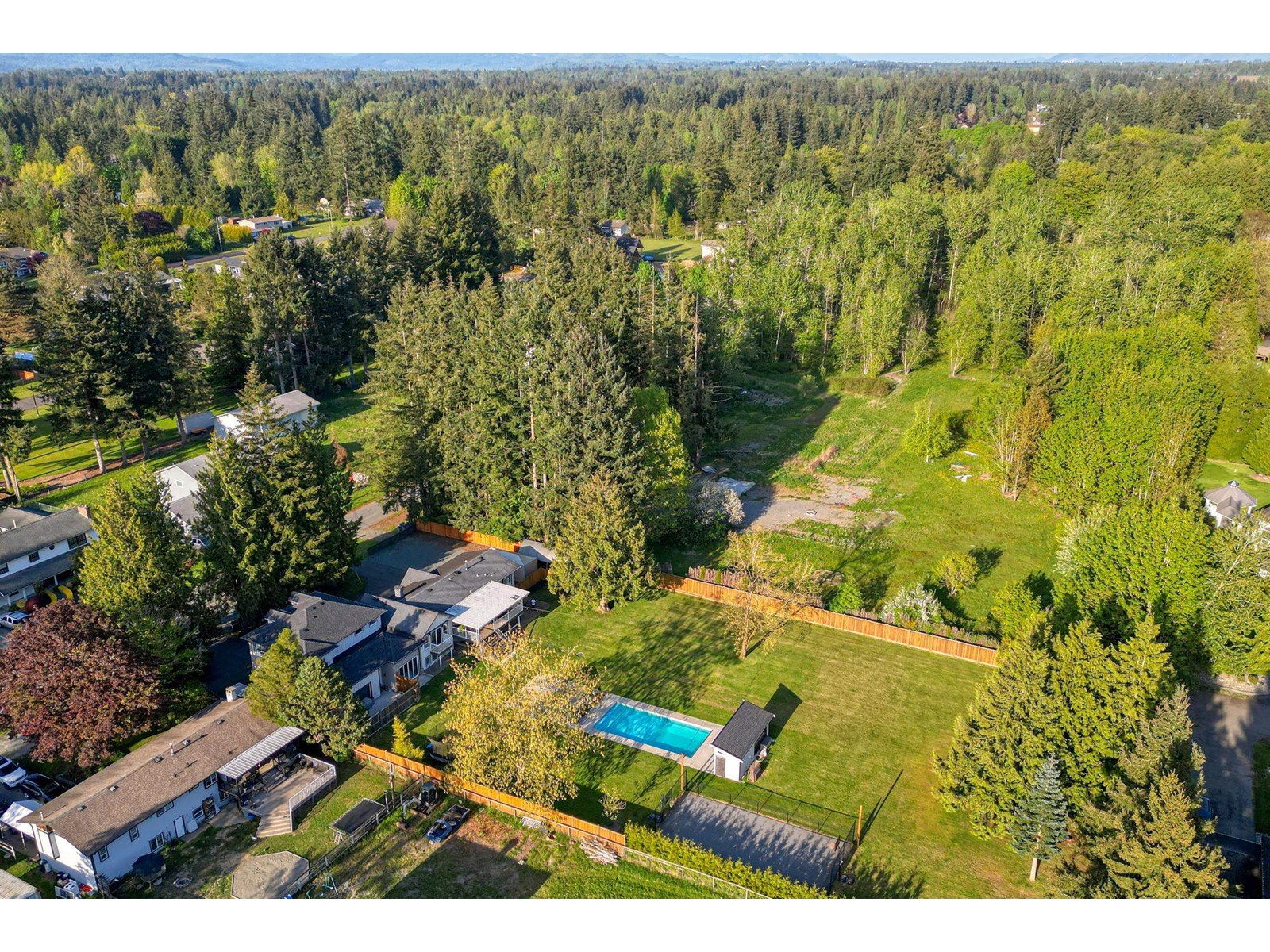 Property at 24096 52 AVENUE image 4