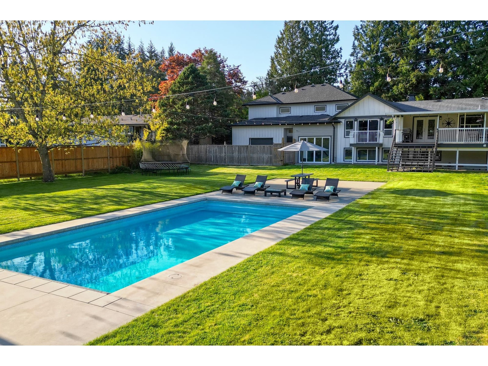 Property at 24096 52 AVENUE image 1