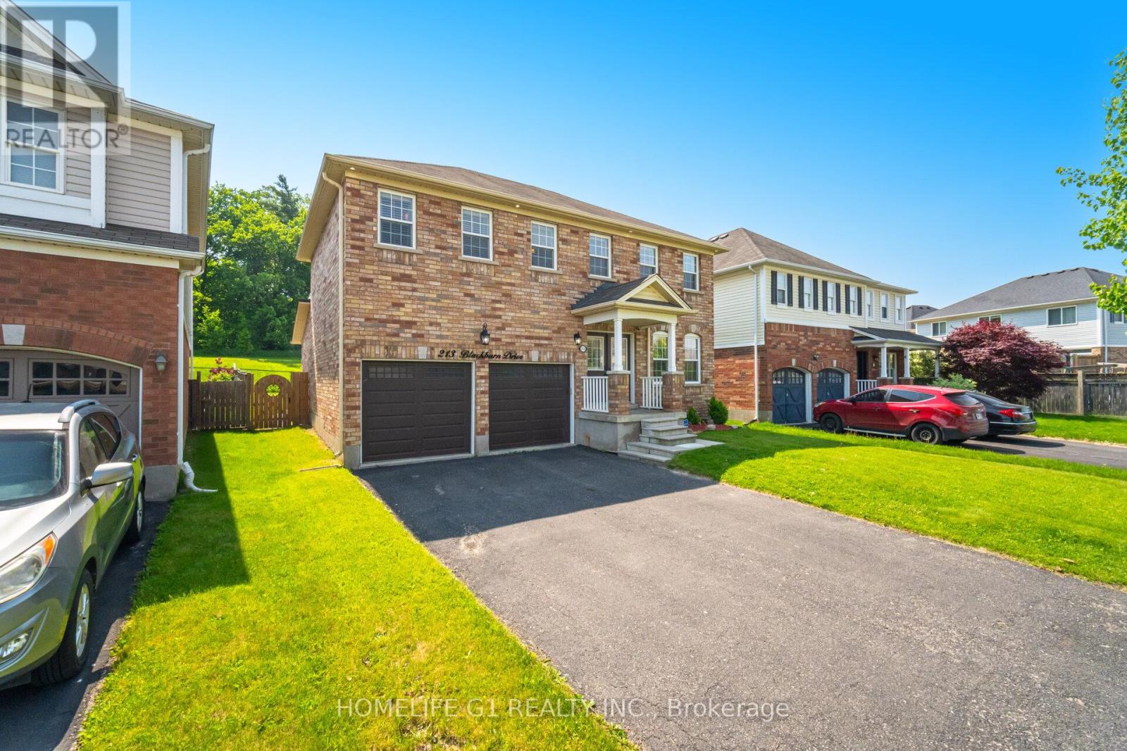 213 Blackburn Drive, Brantford, Ontario  N3T 0A5 - Photo 2 - X12197298