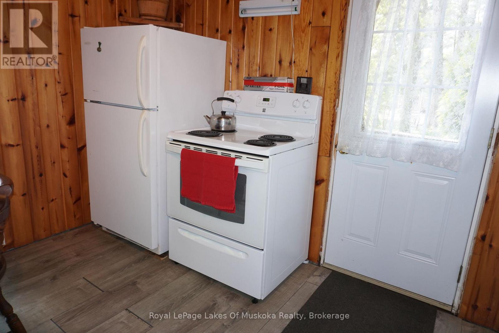 68 Bear Lake Road, Georgian Bay, Ontario  P0C 1H0 - Photo 11 - X12197900