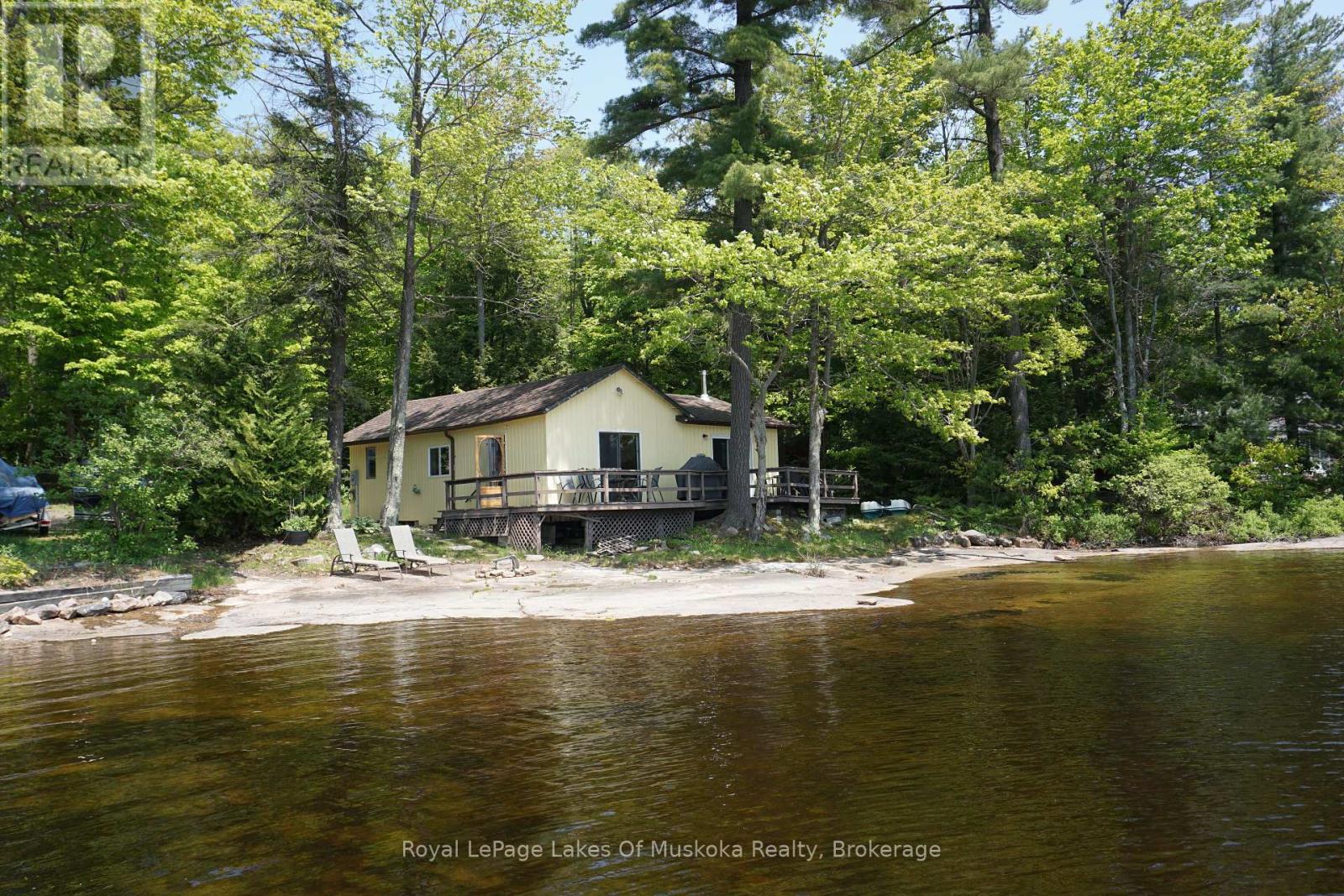 68 Bear Lake Road, Georgian Bay, Ontario  P0C 1H0 - Photo 2 - X12197900