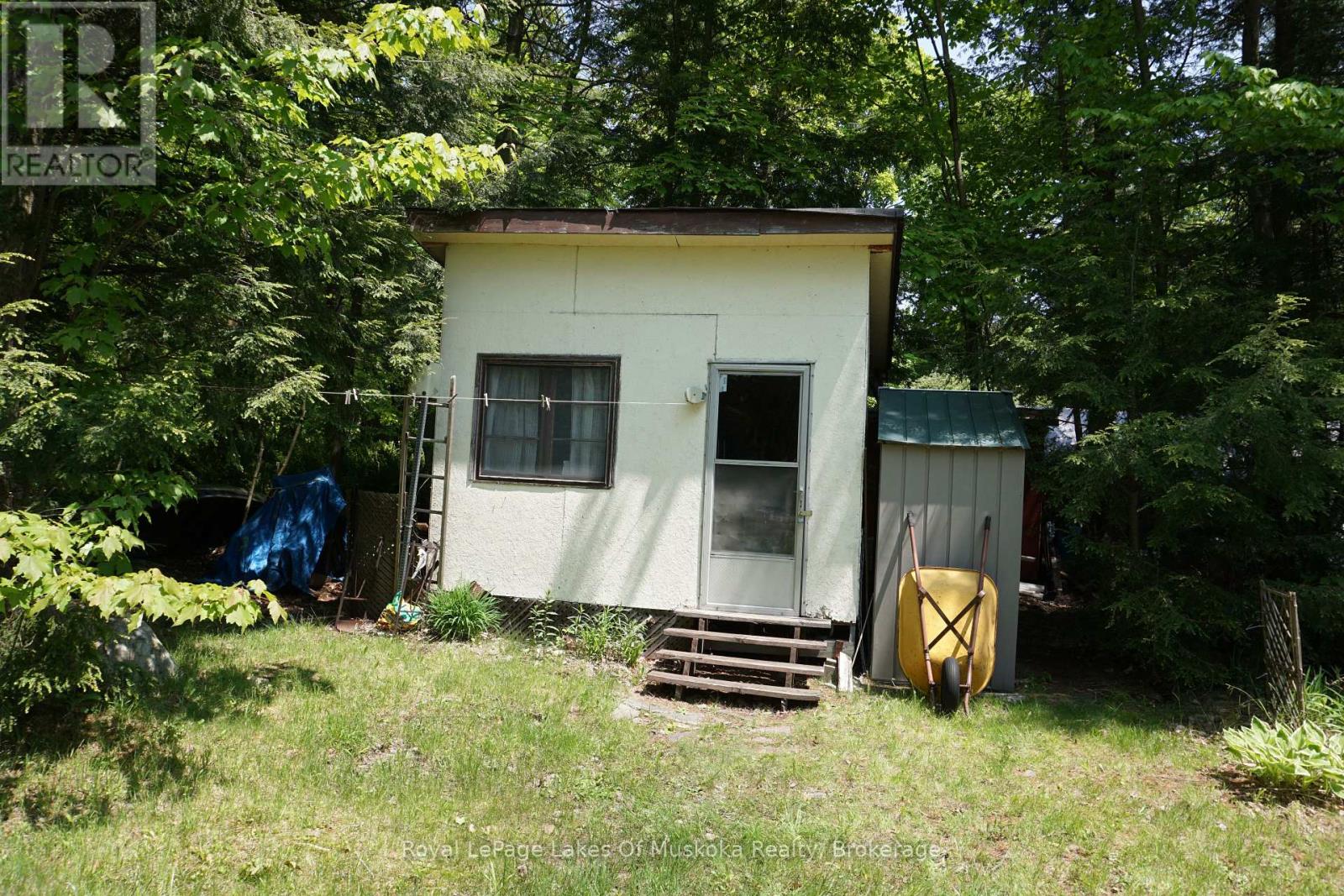 68 Bear Lake Road, Georgian Bay, Ontario  P0C 1H0 - Photo 26 - X12197900