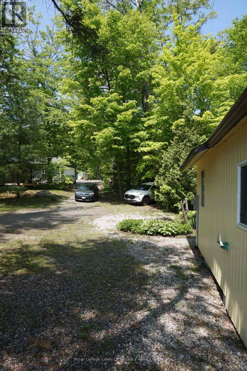 68 Bear Lake Road, Georgian Bay, Ontario  P0C 1H0 - Photo 30 - X12197900