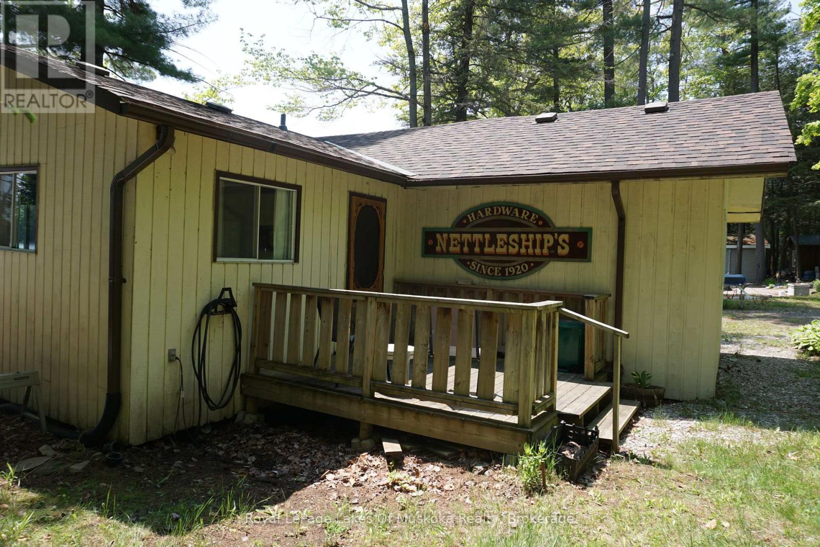 68 Bear Lake Road, Georgian Bay, Ontario  P0C 1H0 - Photo 4 - X12197900