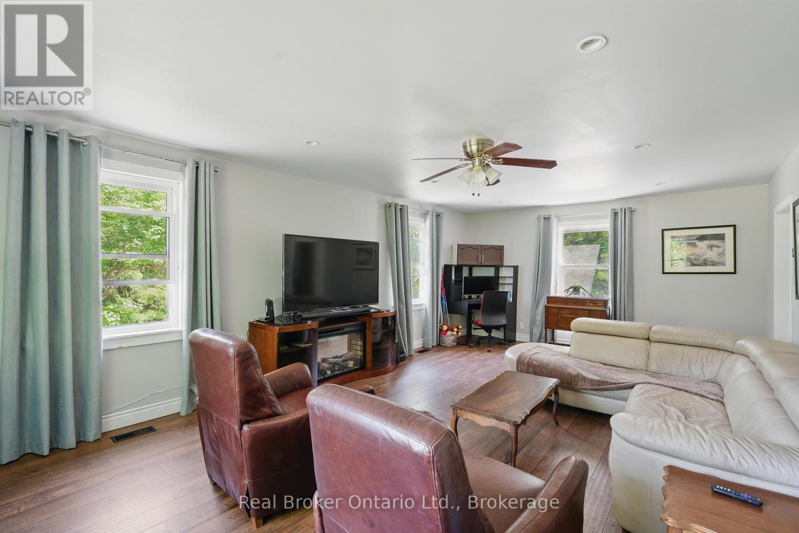 34 - 7007 Wellington Road, Puslinch (Crieff/aikensville/killean), Ontario  N3C 2V4 - Photo 13 - X12197948