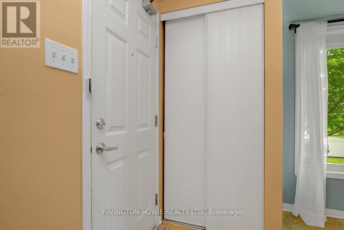 30 - 402 Crownridge Drive W, Ottawa, Ontario  K2M 3A4 - Photo 5 - X12197814