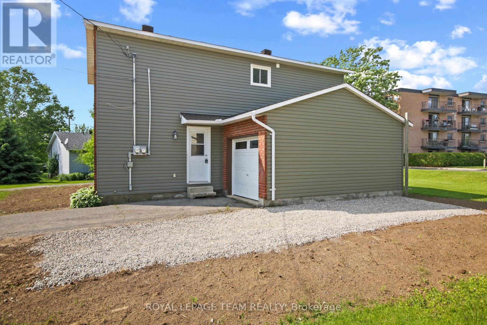 107 Mississippi Road, Carleton Place, Ontario  K7C 4E5 - Photo 20 - X12197870