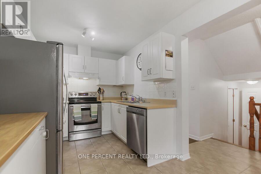 44 Fieldberry, Ottawa, Ontario  K2J 5E8 - Photo 6 - X12197958
