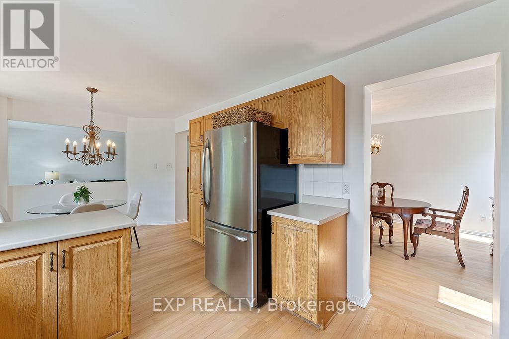 2 Bonnechere Drive, Ottawa, Ontario  K2M 2A5 - Photo 20 - X12198012