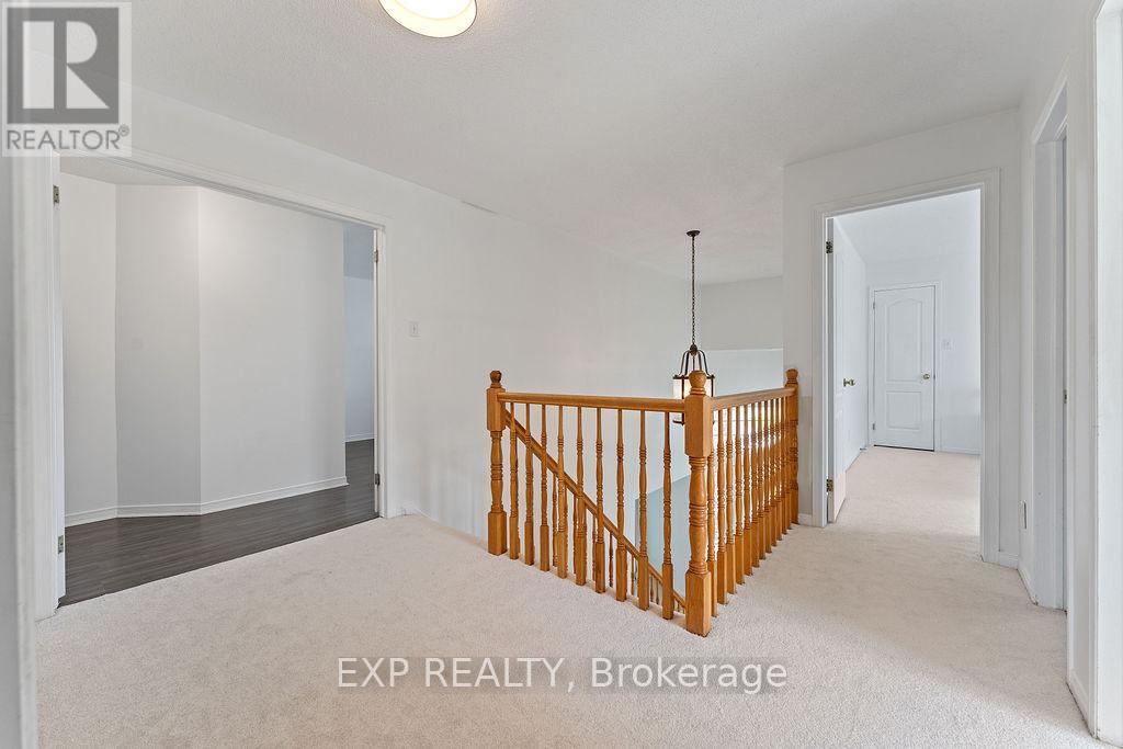 2 Bonnechere Drive, Ottawa, Ontario  K2M 2A5 - Photo 24 - X12198012