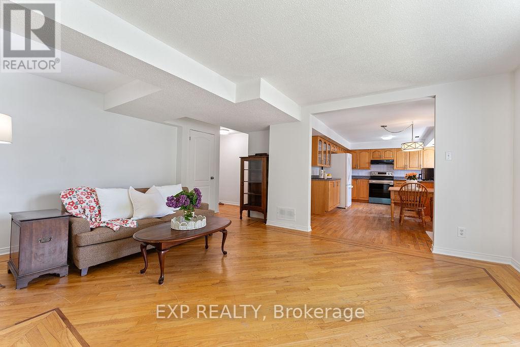 2 Bonnechere Drive, Ottawa, Ontario  K2M 2A5 - Photo 35 - X12198012