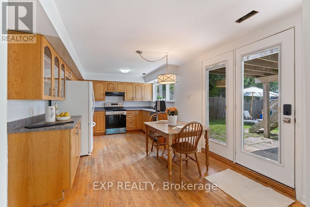 2 Bonnechere Drive, Ottawa, Ontario  K2M 2A5 - Photo 36 - X12198012