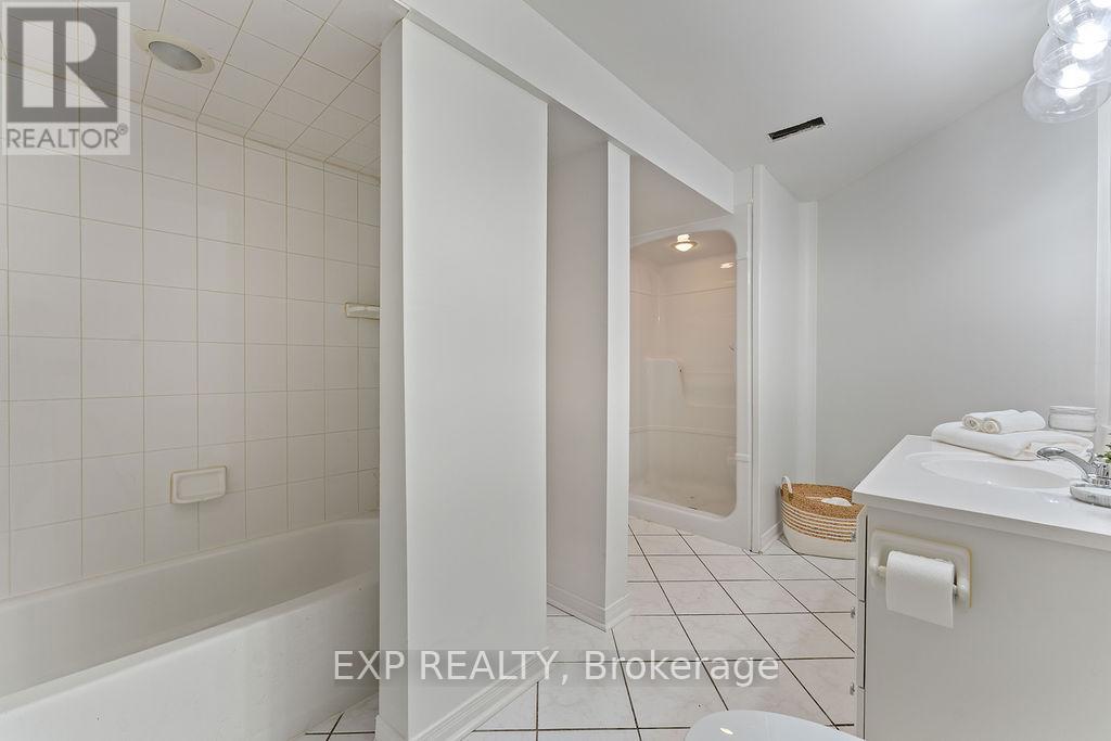 2 Bonnechere Drive, Ottawa, Ontario  K2M 2A5 - Photo 42 - X12198012