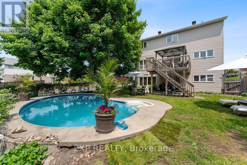 2 Bonnechere Drive, Ottawa, Ontario  K2M 2A5 - Photo 46 - X12198012
