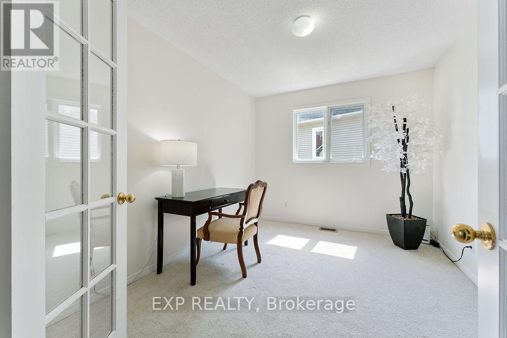 2 Bonnechere Drive, Ottawa, Ontario  K2M 2A5 - Photo 9 - X12198012