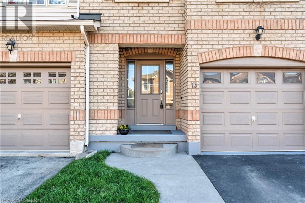 Property at 1489 HERITAGE Way Unit# 13 image 4