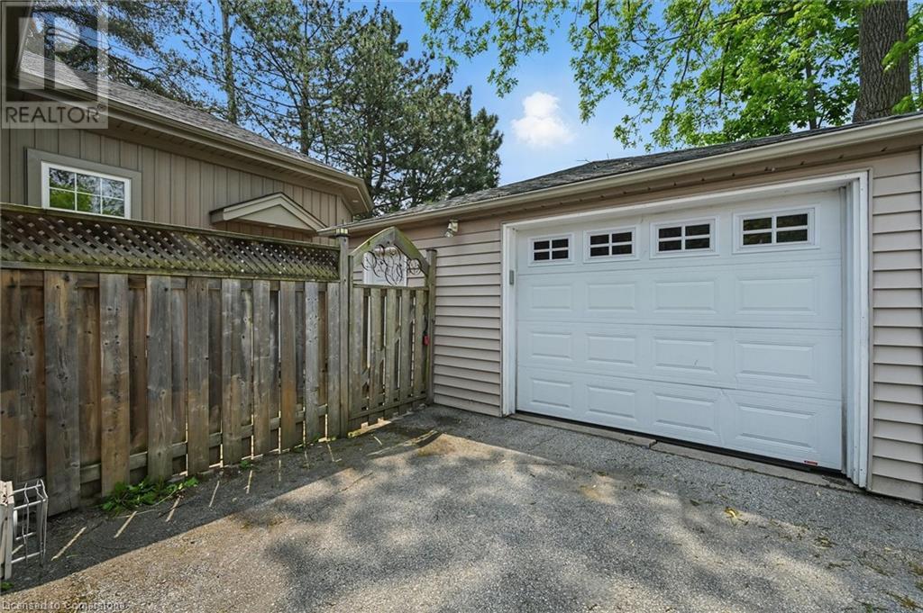 462 Woodland Avenue, Burlington, Ontario  L7R 2S1 - Photo 35 - 40737337