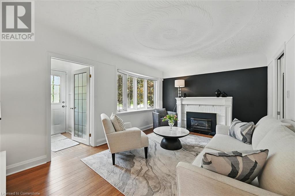 462 Woodland Avenue, Burlington, Ontario  L7R 2S1 - Photo 5 - 40737337