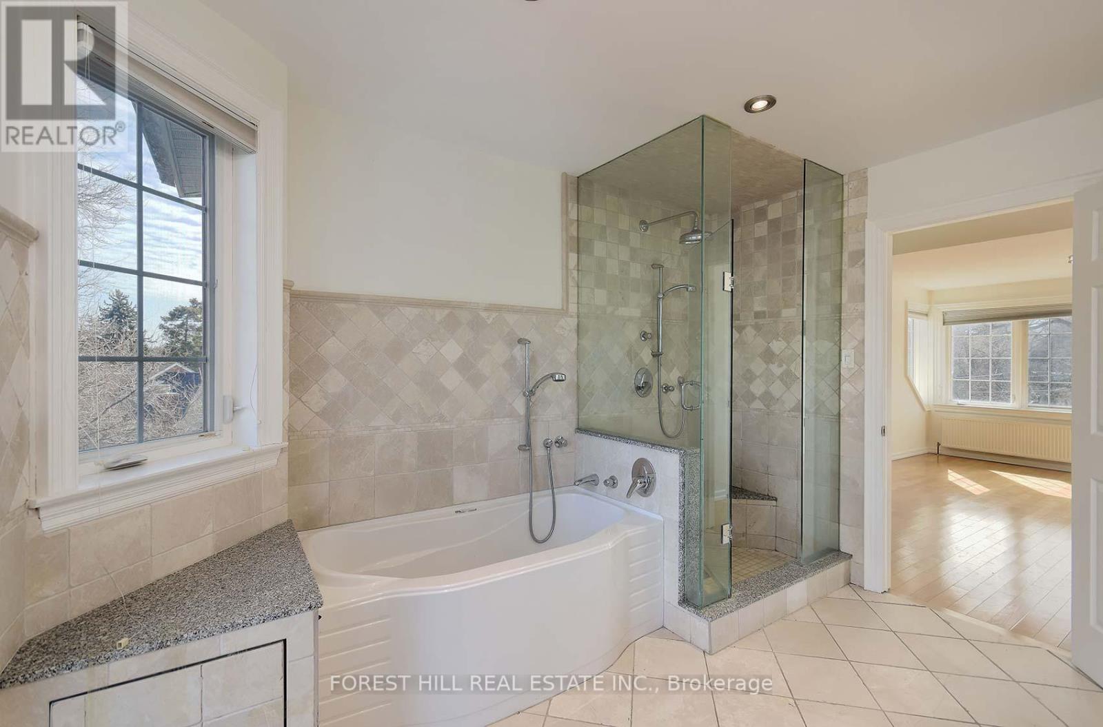 17 Duncannon Drive, Toronto, Ontario  M5P 2L9 - Photo 24 - C12178542