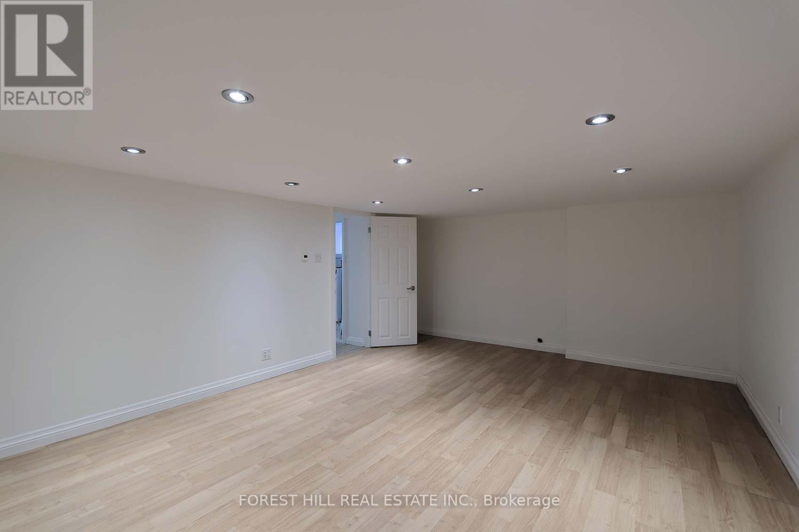 17 Duncannon Drive, Toronto, Ontario  M5P 2L9 - Photo 38 - C12178542