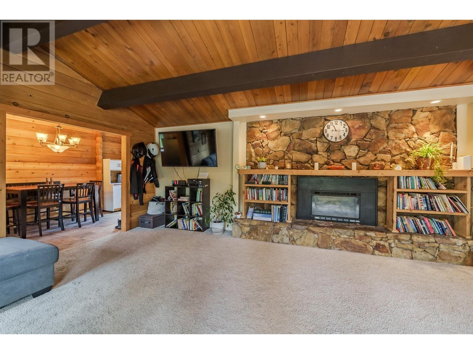 5709 Horse Lake Road, 100 Mile House, British Columbia  V0K 2E3 - Photo 14 - R3011713