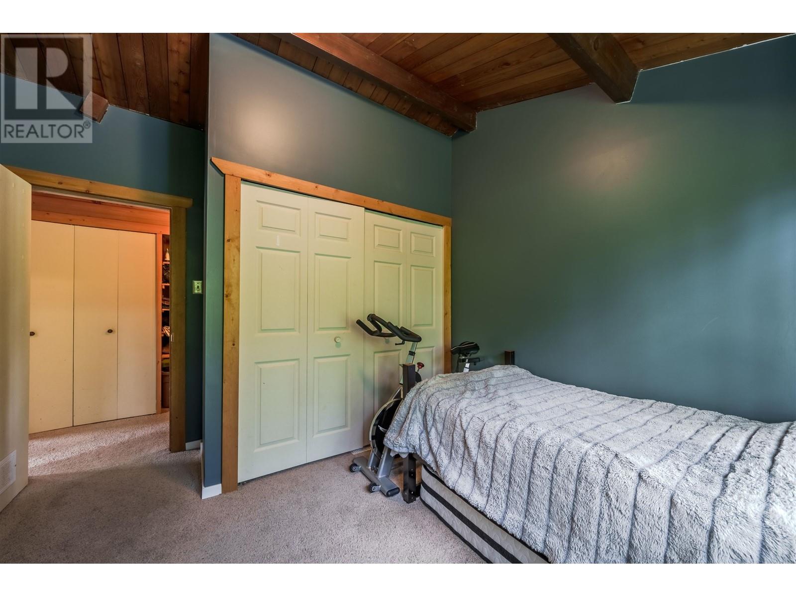 5709 Horse Lake Road, 100 Mile House, British Columbia  V0K 2E3 - Photo 23 - R3011713