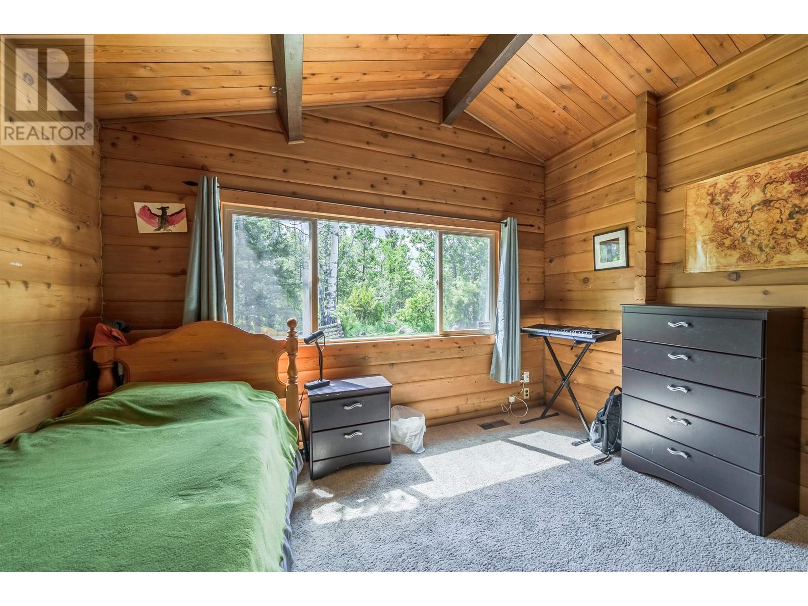 5709 Horse Lake Road, 100 Mile House, British Columbia  V0K 2E3 - Photo 25 - R3011713