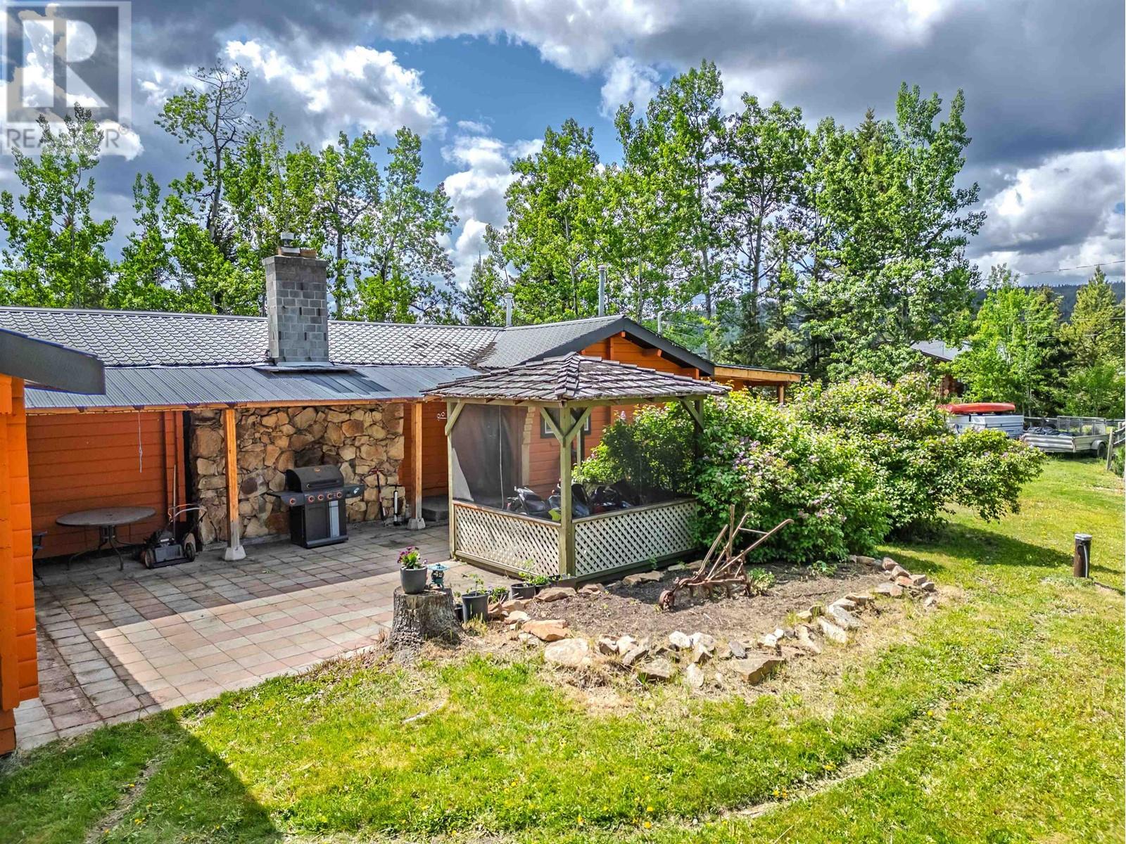Property at 5709 HORSE LAKE ROAD image 4