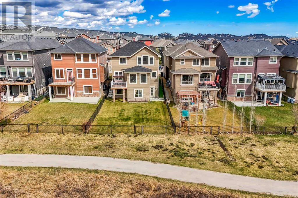 Property at 70 Nolancliff Crescent NW image 3