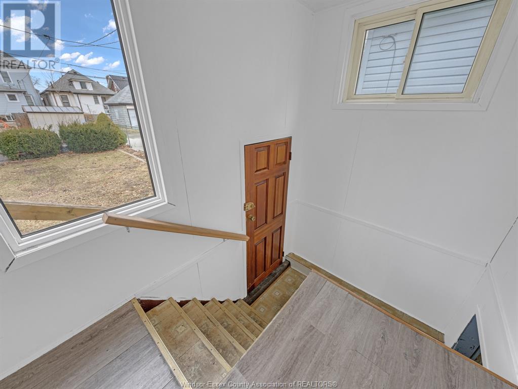 430 Mcewan, Windsor, Ontario  N9B 2E8 - Photo 16 - 25014211