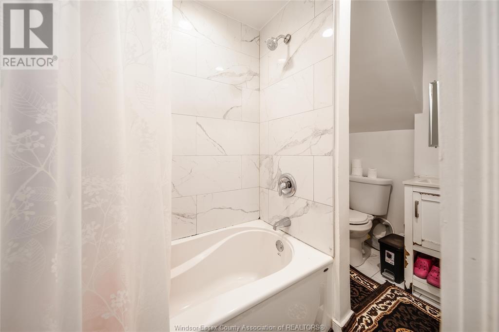 1060 Langlois, Windsor, Ontario  N9A 2H5 - Photo 15 - 25014208