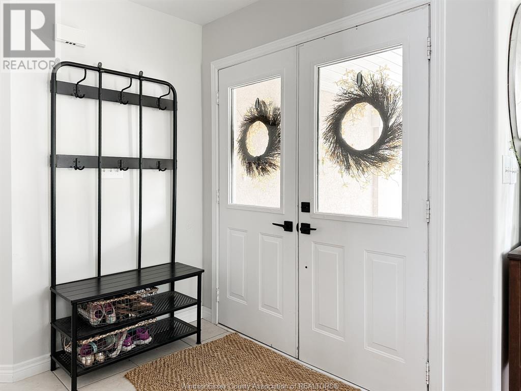 Property at 164 DIEMER image 4