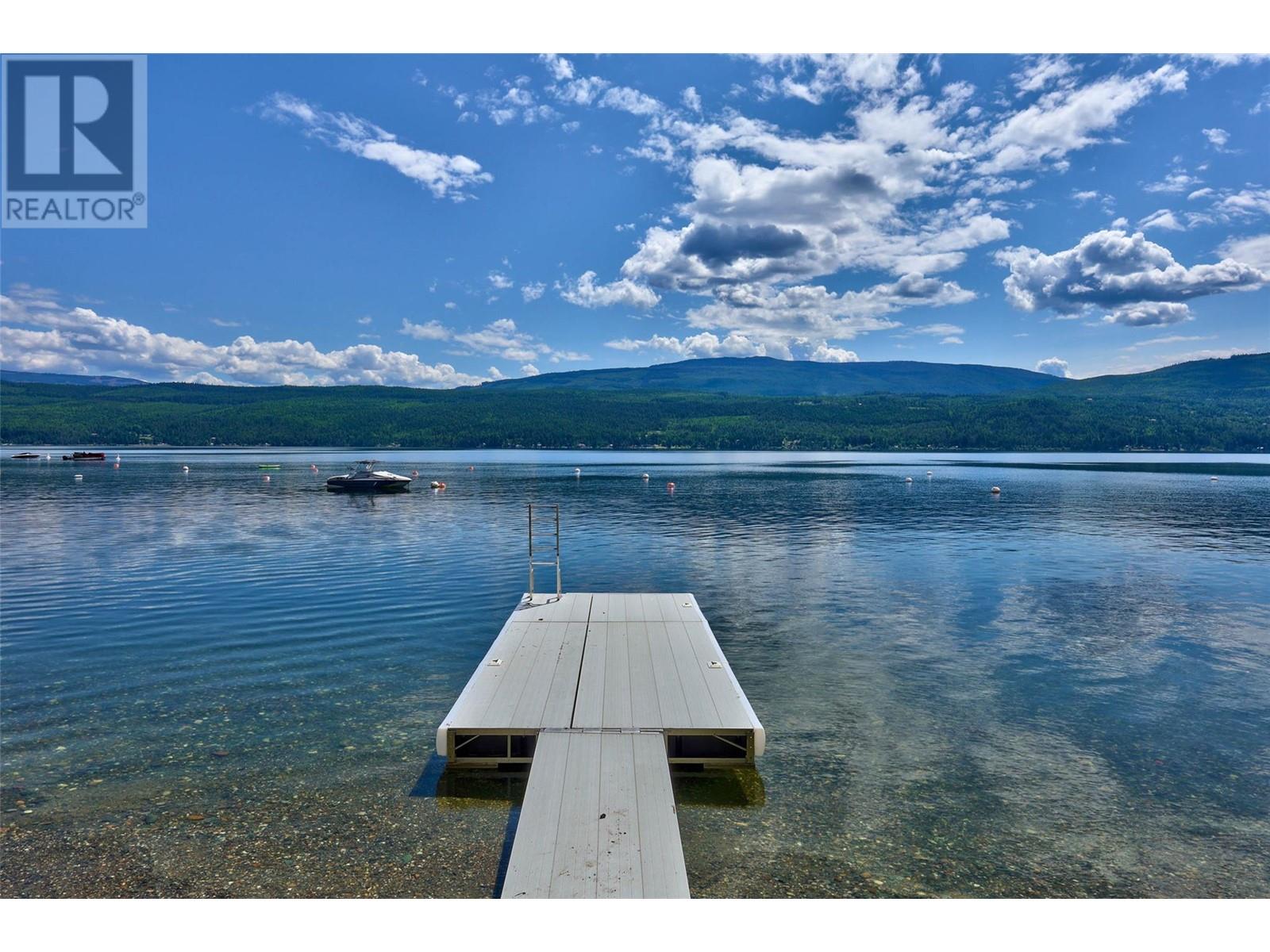 7720 Squilax Anglemont Road, North Shuswap, British Columbia  V0E 1M8 - Photo 6 - 10346873