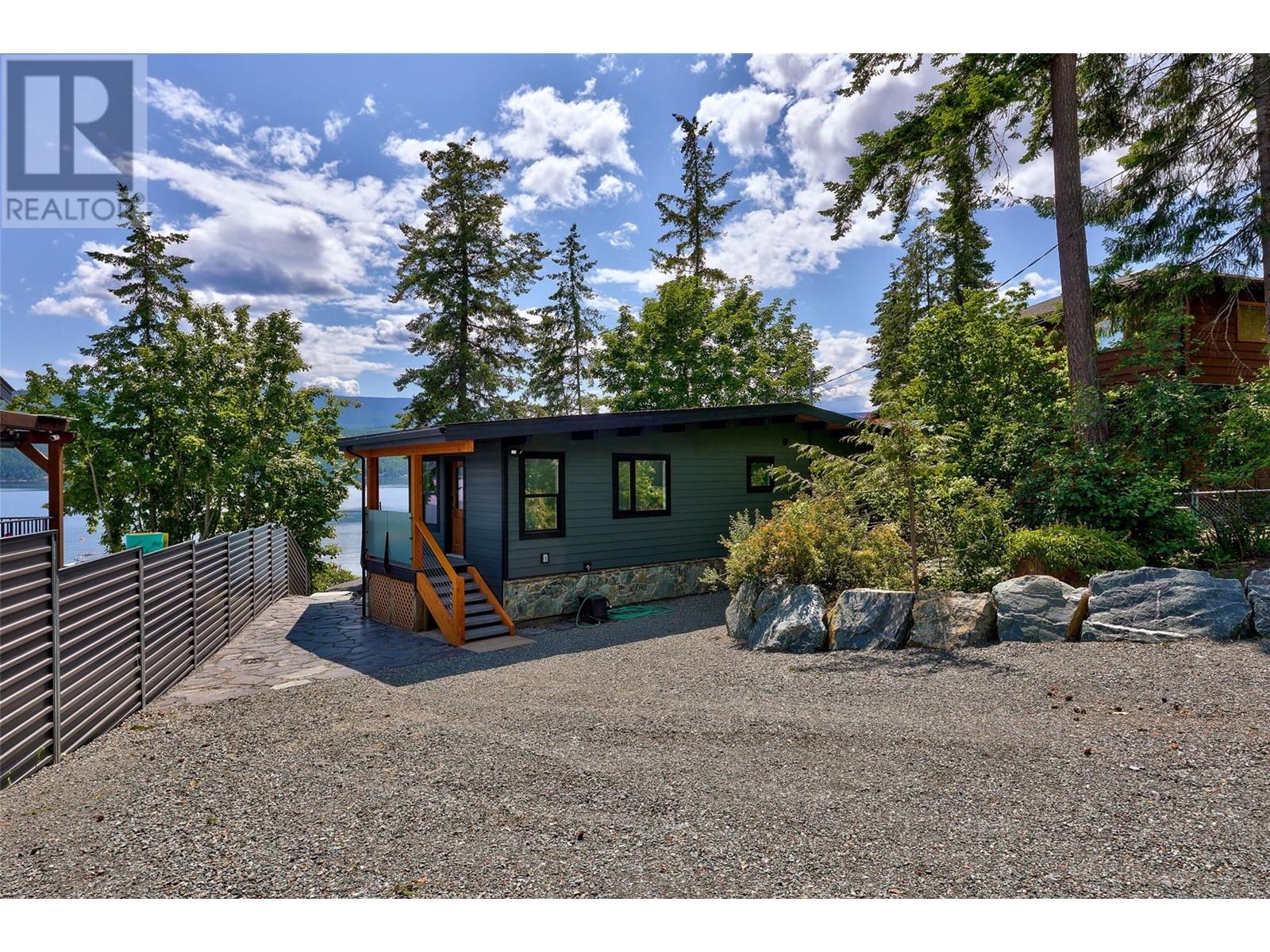 7720 Squilax Anglemont Road, North Shuswap, British Columbia  V0E 1M8 - Photo 58 - 10346873