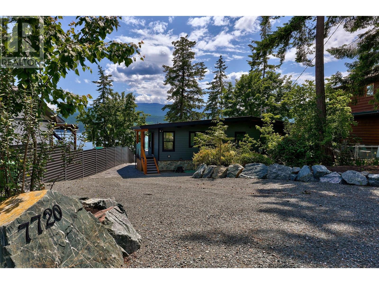 7720 Squilax Anglemont Road, North Shuswap, British Columbia  V0E 1M8 - Photo 62 - 10346873