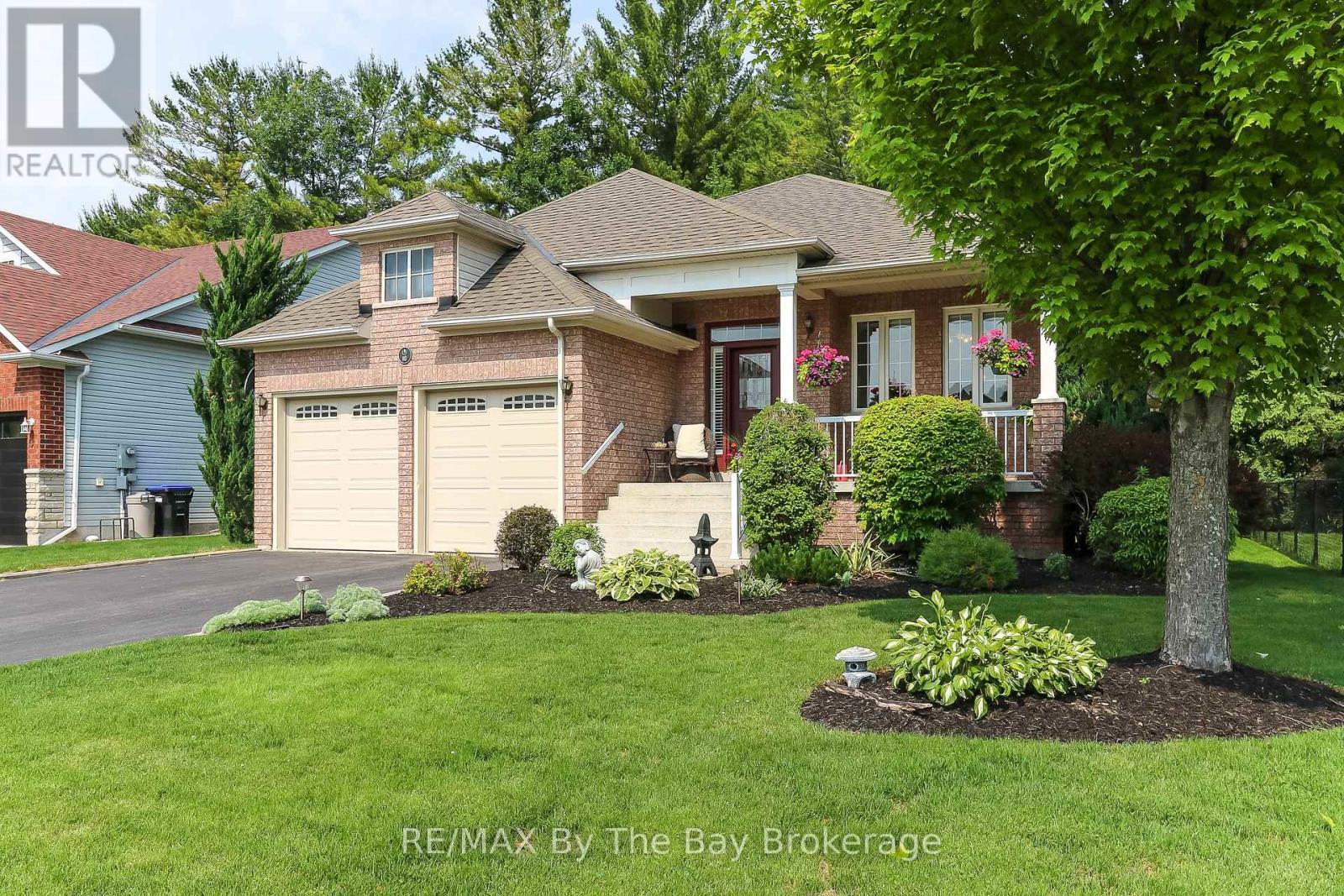 Property at 10 MASTERS LANE image 1