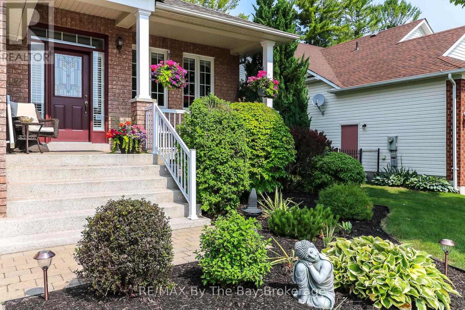Property at 10 MASTERS LANE image 4