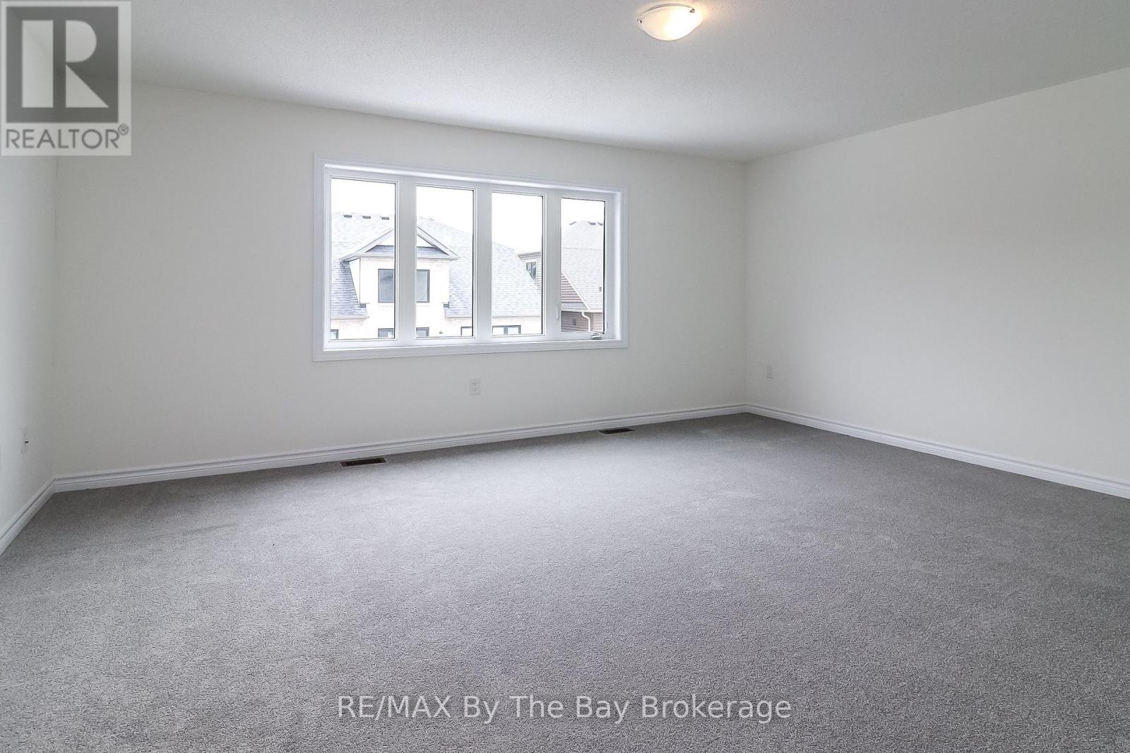 151 Rosanne Circle, Wasaga Beach, Ontario  L9Z 0N1 - Photo 39 - S12143616