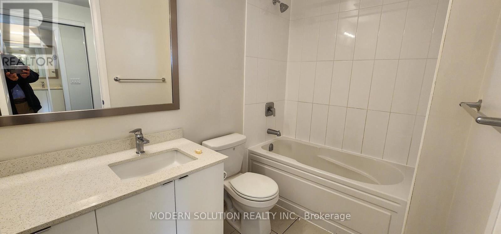 1706 - 50 Thomas Riley Road, Toronto, Ontario  M9B 0C5 - Photo 10 - W12195659