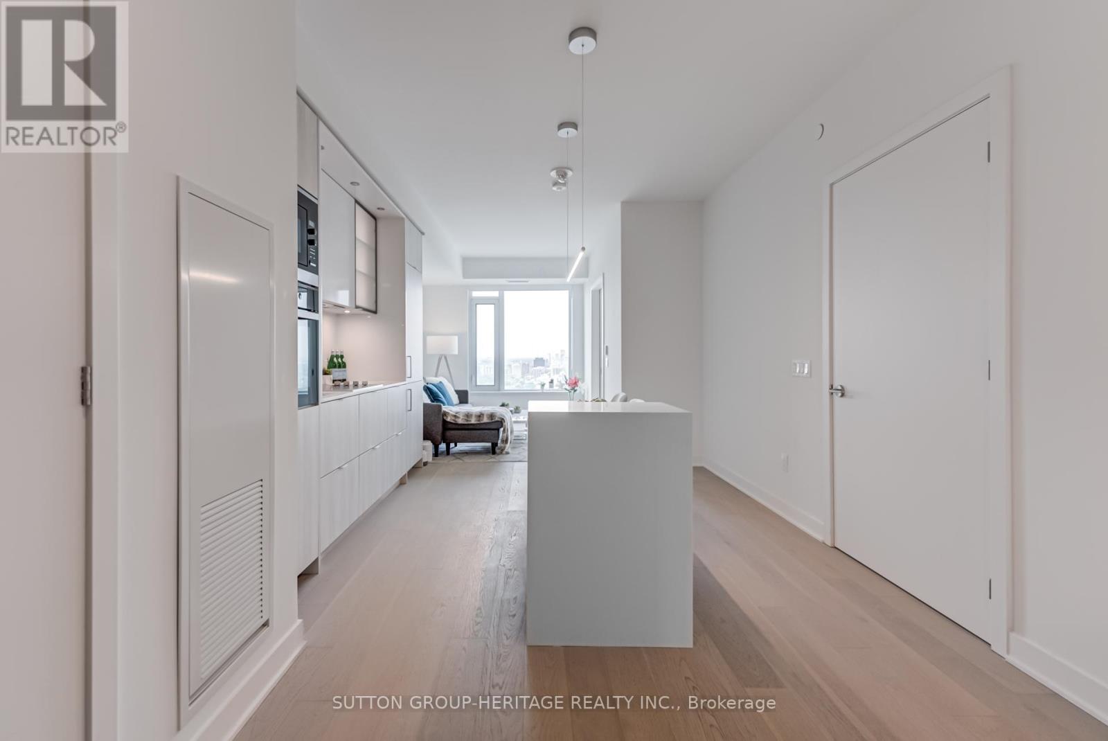 3503 - 11 Yorkville Avenue, Toronto, Ontario  M4W 0B7 - Photo 19 - C12197760